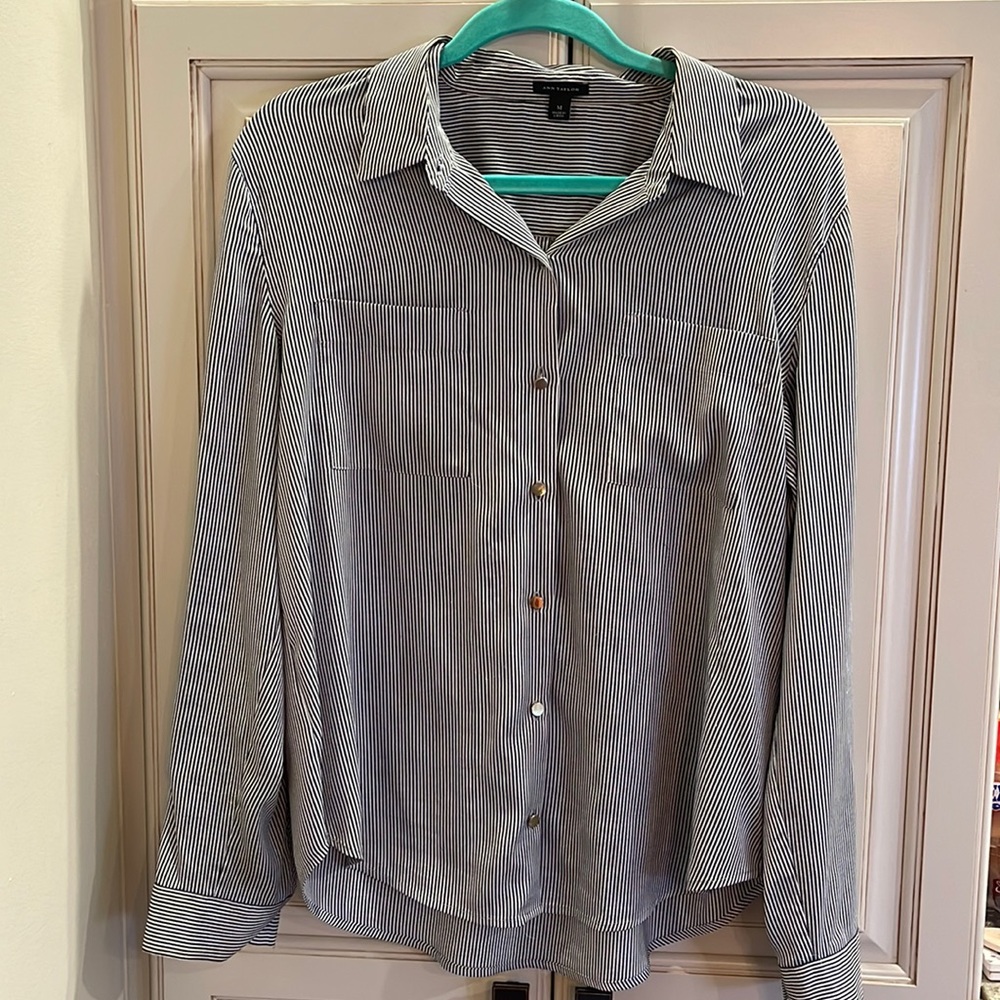 Ann Taylor Blue White Striped Gold Accent Button Blouse Medium